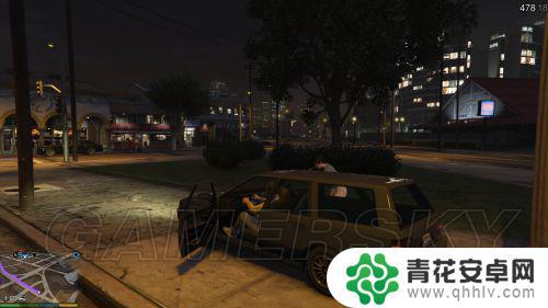 gta5鸡上车后怎么弄 GTA5车震撞掉车门方法解析