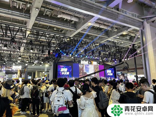 超过60万人抢着预约，一位出租车司机的BW故事