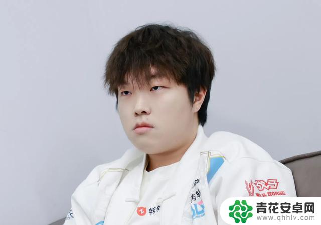 朱开称Bin嘴硬剥夺AL冠军资格,呼吁BLG更换打野选手,Tabe表示发言格局拉满