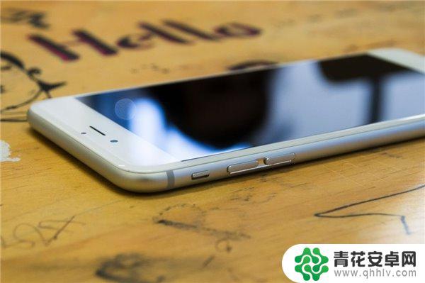 苹果哪款手机后壳不是玻璃的 历代苹果iPhone机身材料发展趋势