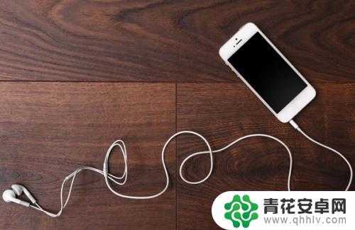 苹果手机一下子没有声音了怎么回事 苹果手机耳机插入后没有声音