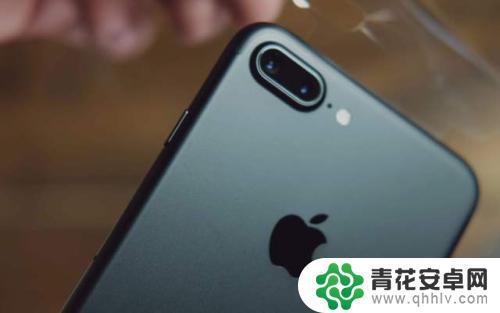 苹果手机打开相机就死机 苹果iPhone手机相机打开黑屏怎么办