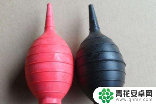 怎样清理手机耳机 有效清理手机听筒和话筒的技巧
