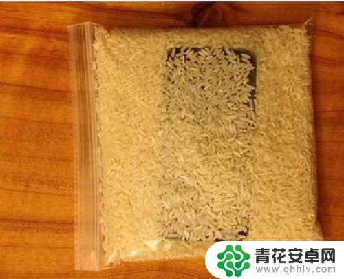 华为手机喇叭进水了怎么处理方法 手机扬声器进水了没声音怎么办