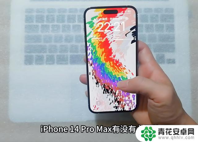 iOS18.6实测:信号稳定、续航表现优秀,老款iPhone仍可与新机一拼?