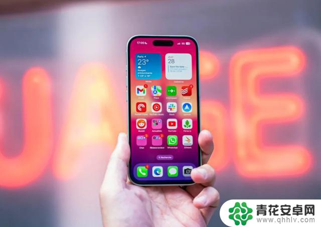 2025年国内苹果手机价格暴跌,这3款“值得入手”的机型不容错过