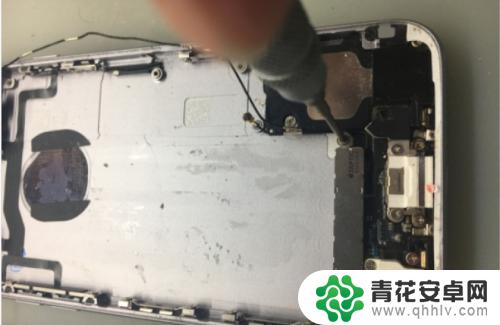 怎么拆苹果手机后盖6s iPhone 6s拆机步骤图文教程